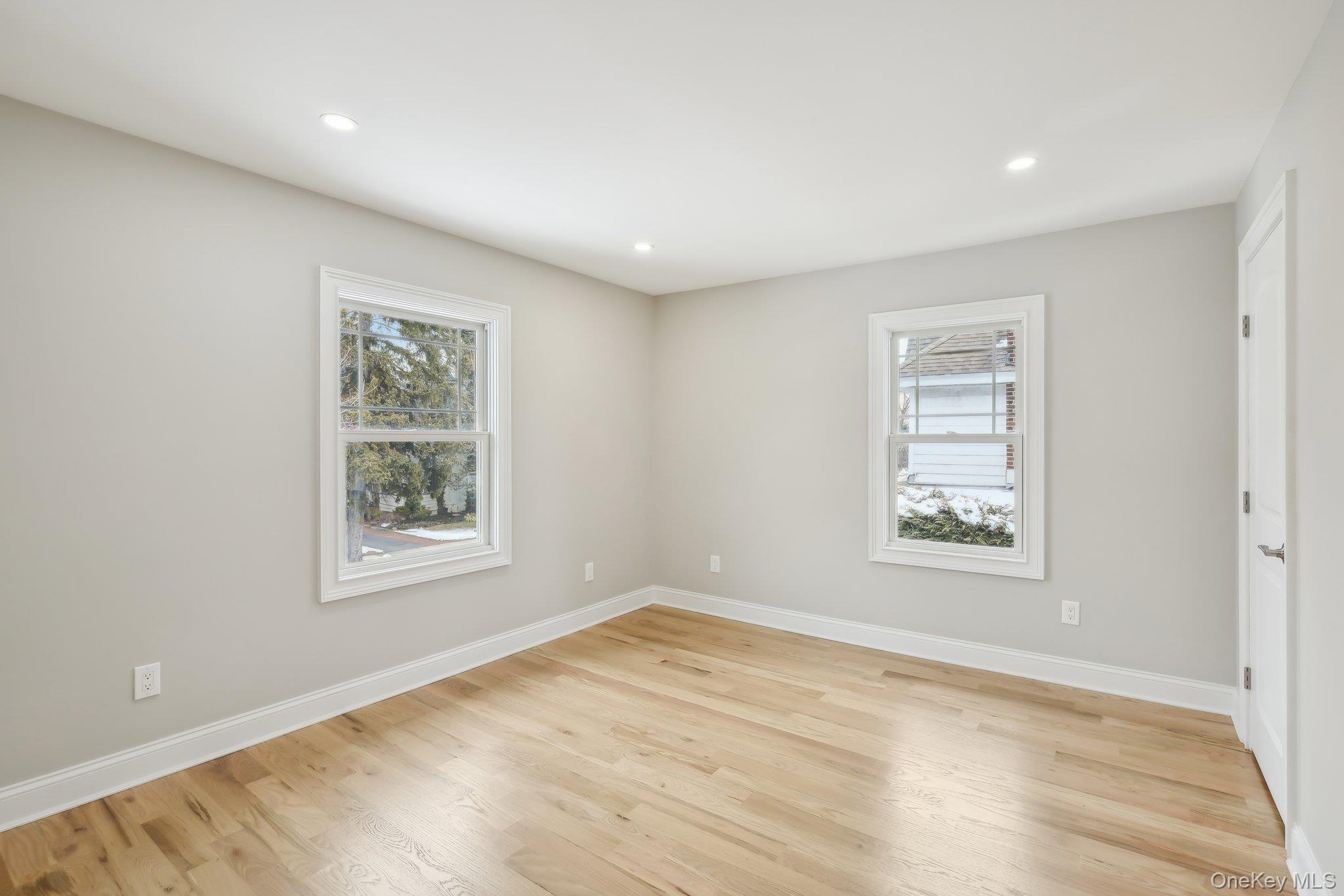 12 Shepherd Street, Rockville Centre, NY 11570