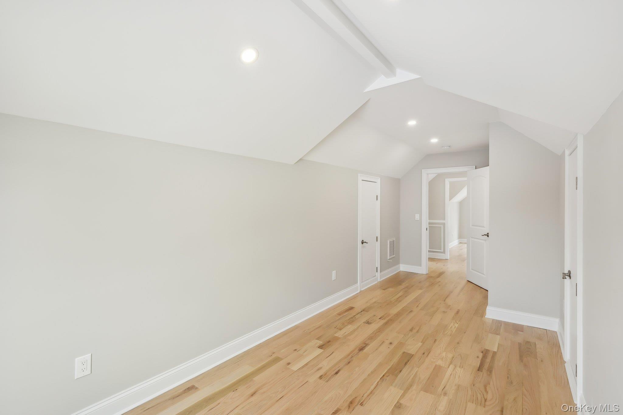 12 Shepherd Street, Rockville Centre, NY 11570