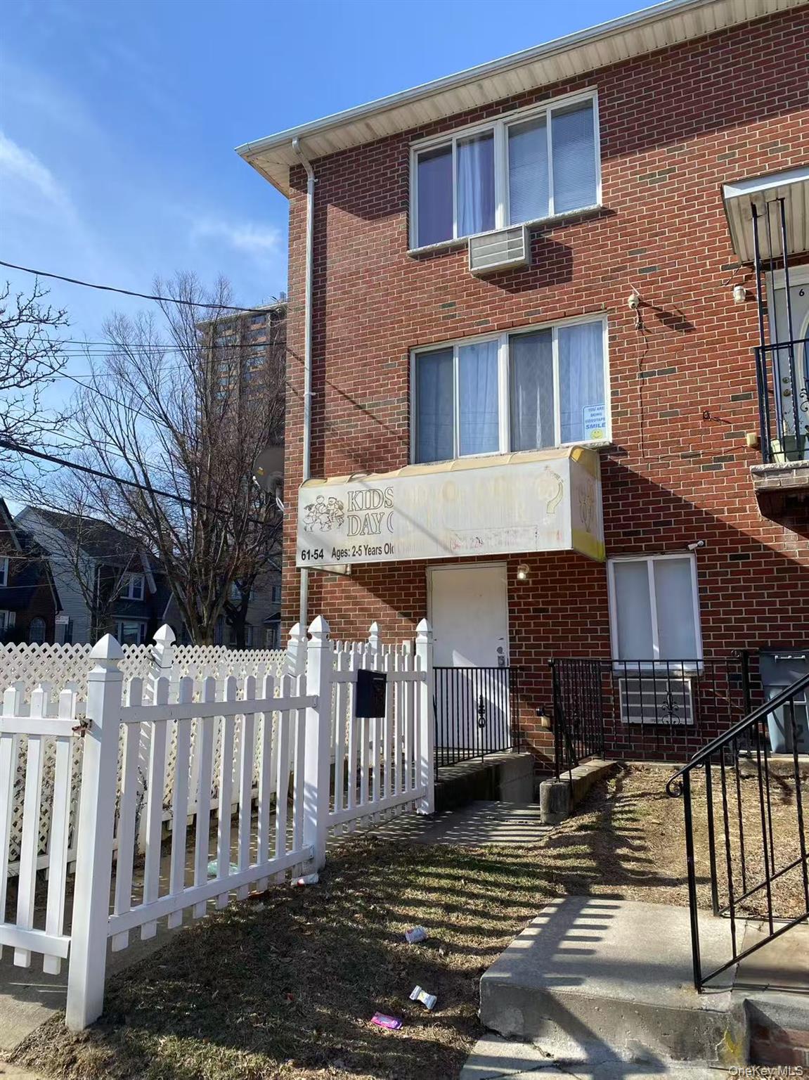 61-54 162nd Street # 1st Fl, Flushing, NY 11365