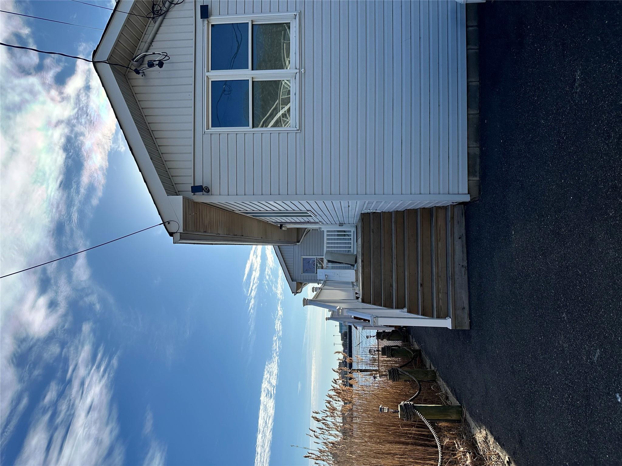5 sheridan place, Island Park, NY 11558