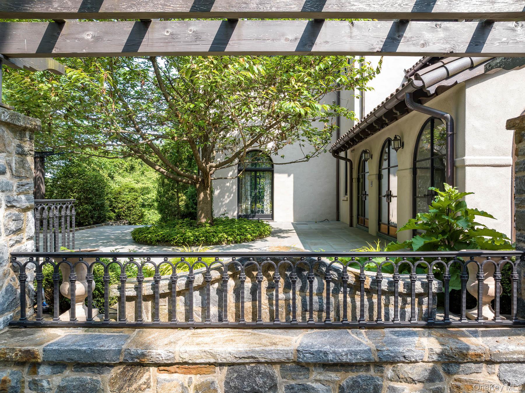 47 Masterton Road, Bronxville, NY 10708