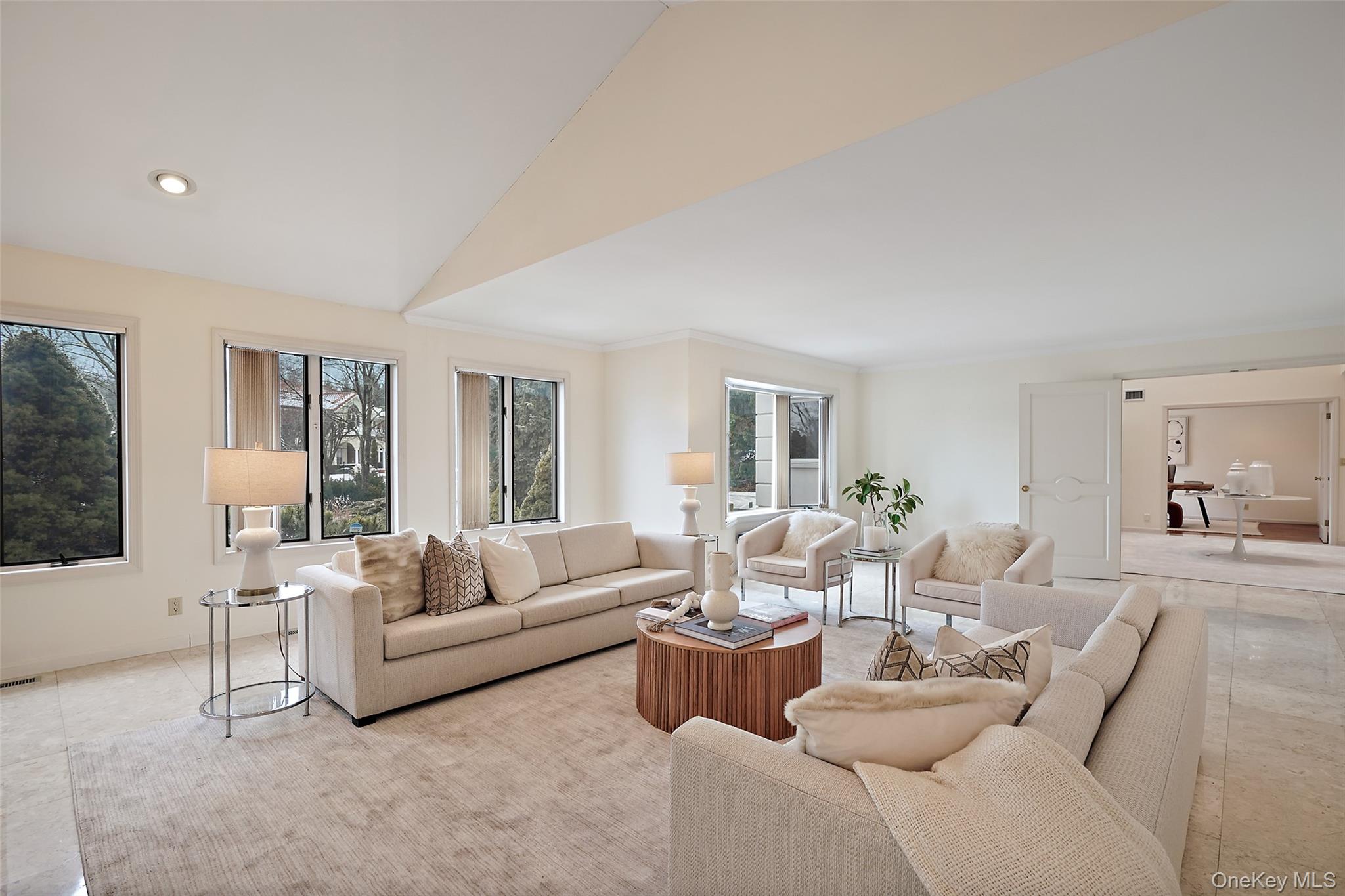 14 Lakeside Drive, Rye, NY 10580