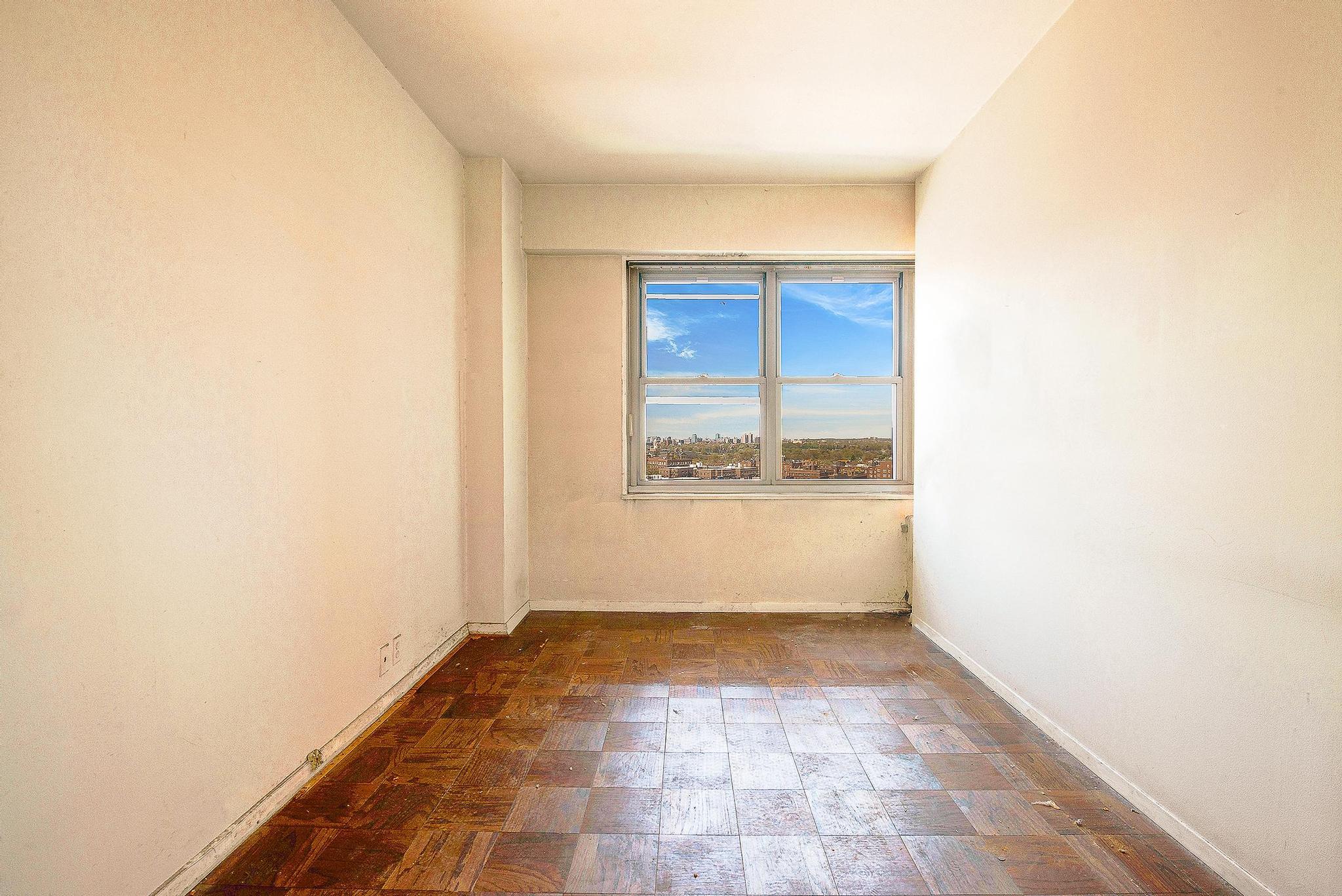 70-25 Yellowstone Boulevard # 18A, Forest Hills, NY 11375