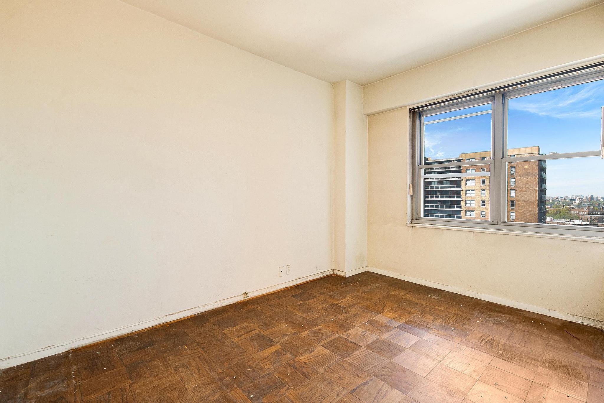 70-25 Yellowstone Boulevard # 18A, Forest Hills, NY 11375