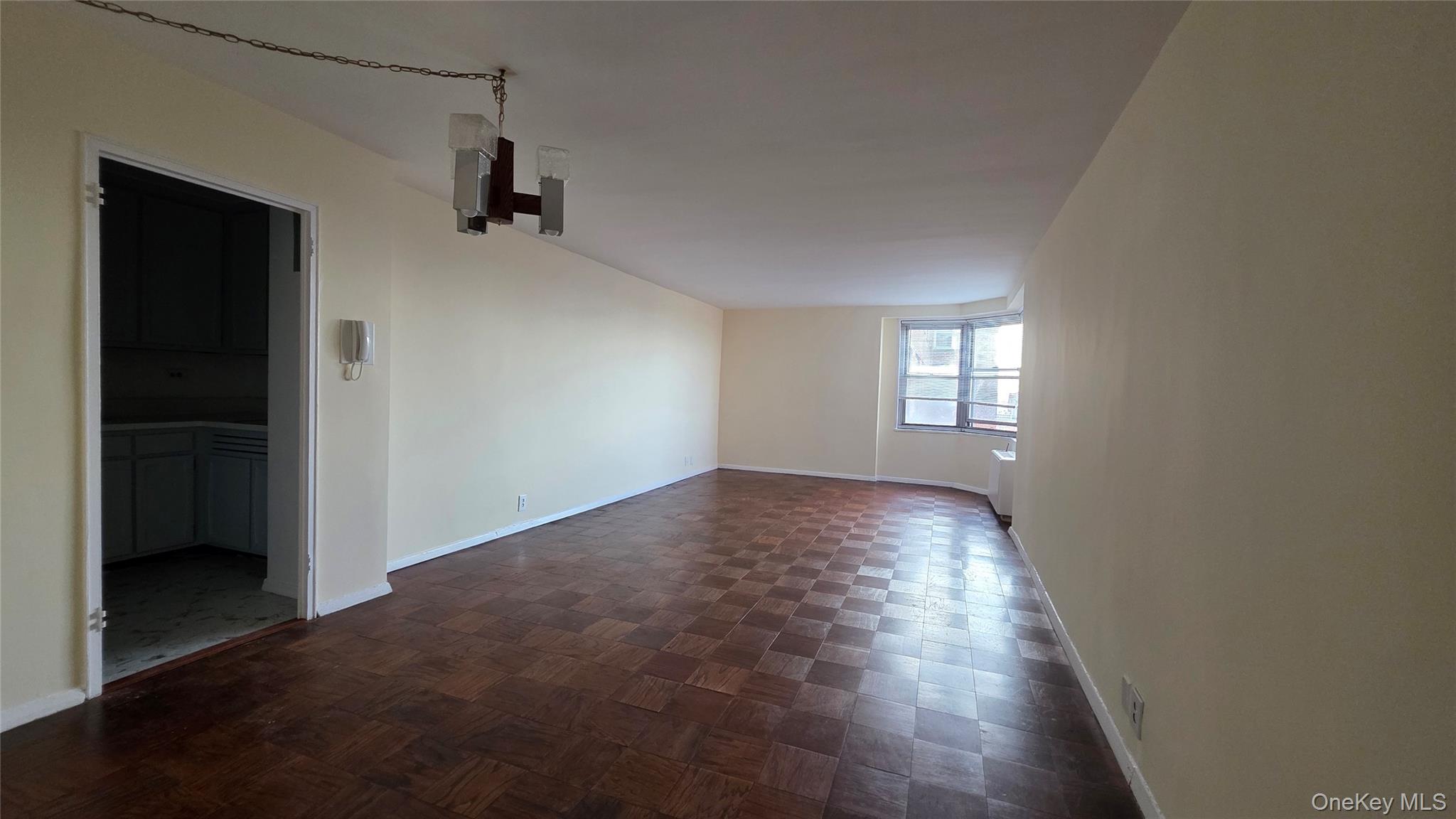 70-25 Yellowstone Boulevard # 24B, Forest Hills, NY 11375