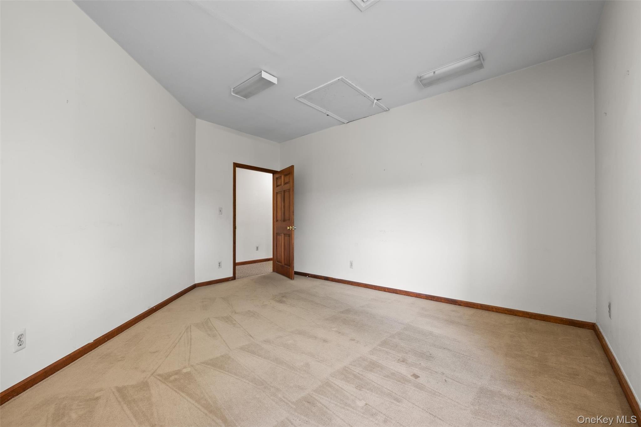 90 Scofield Street, Walden, NY 12586