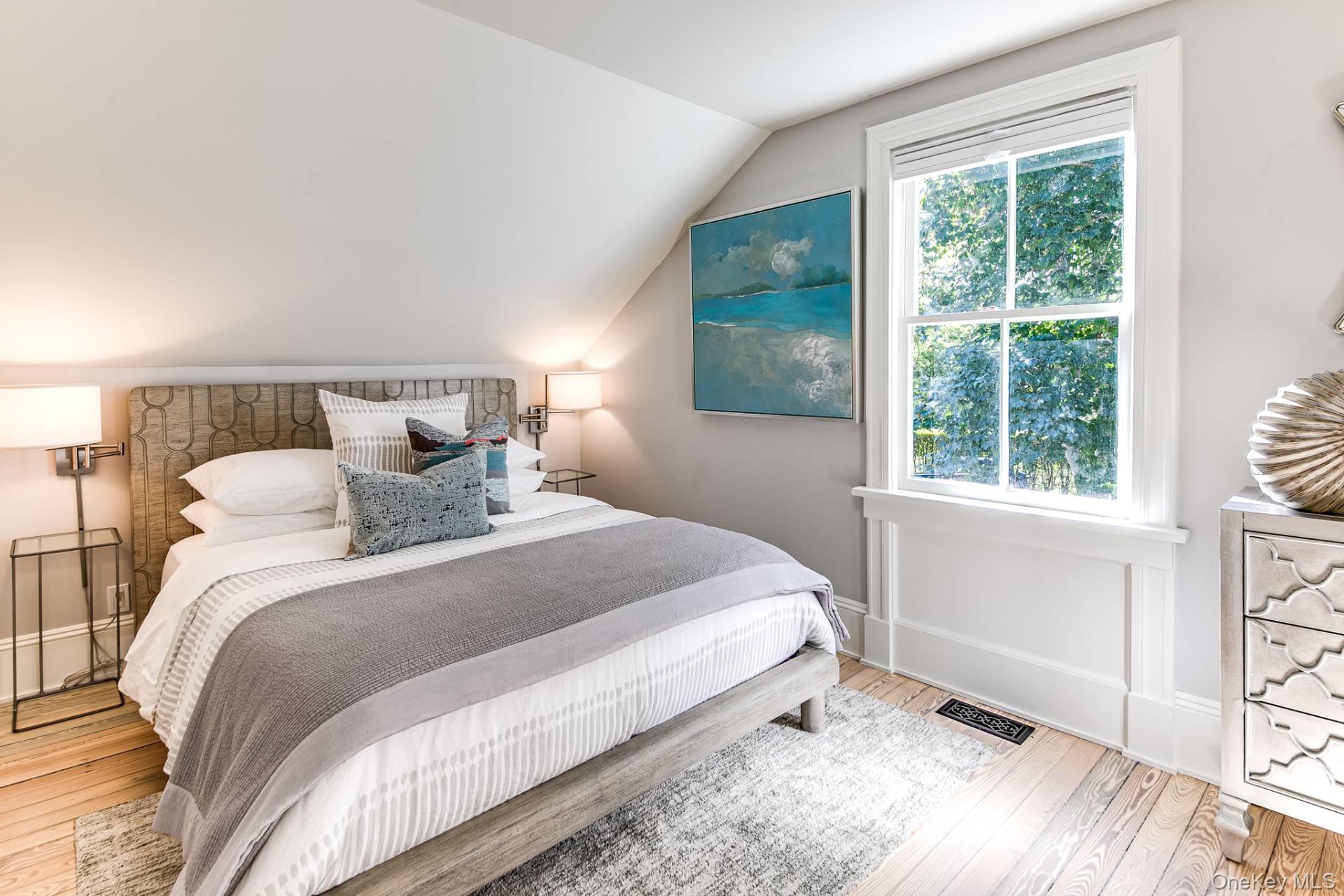 33 Halsey Avenue, Southampton, NY 11968