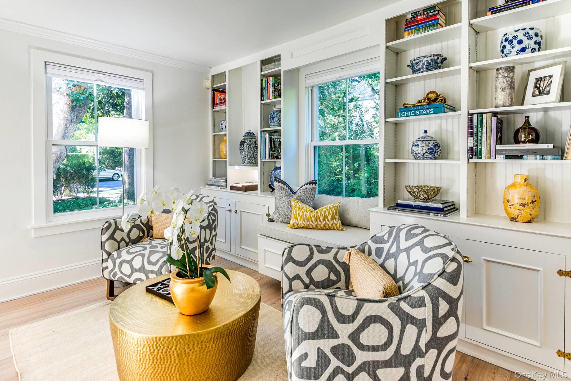 33 Halsey Avenue, Southampton, NY 11968