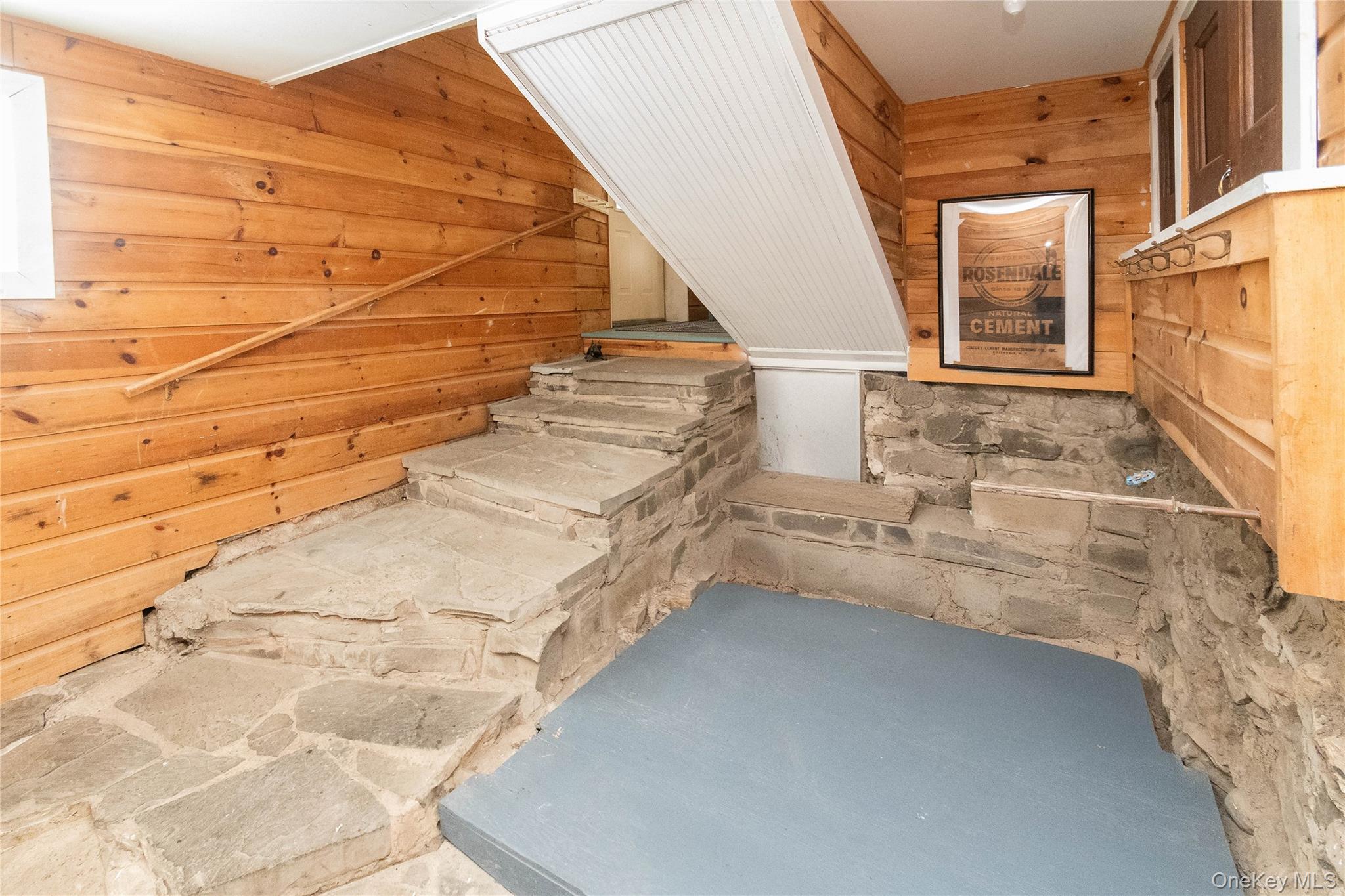 807 Lucas Avenue Extension, Hurley, NY 12443