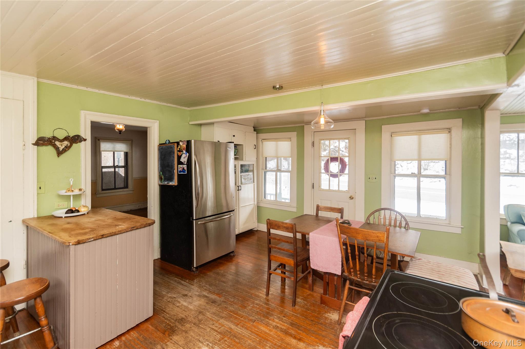 807 Lucas Avenue Extension, Hurley, NY 12443