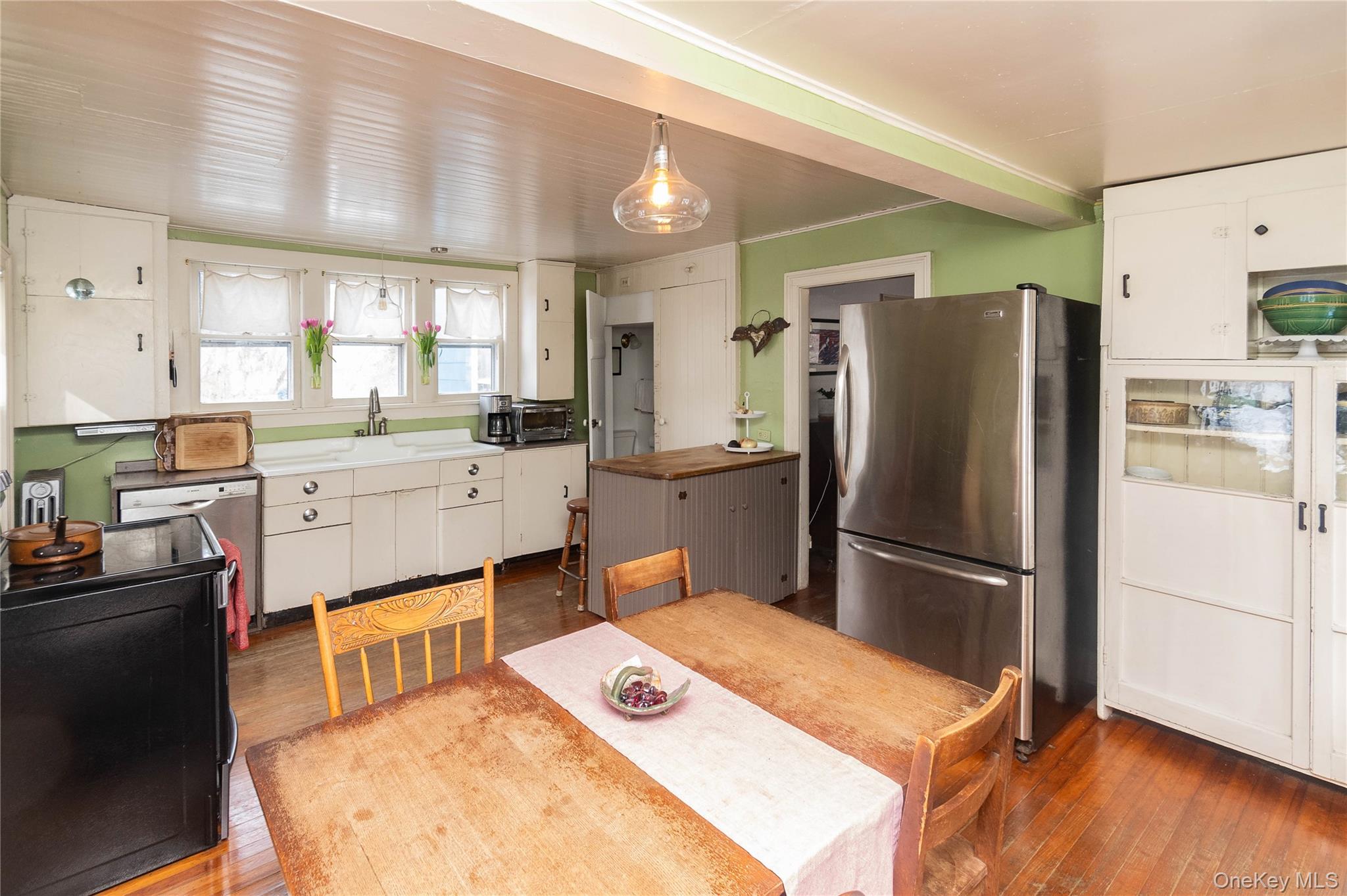 807 Lucas Avenue Extension, Hurley, NY 12443