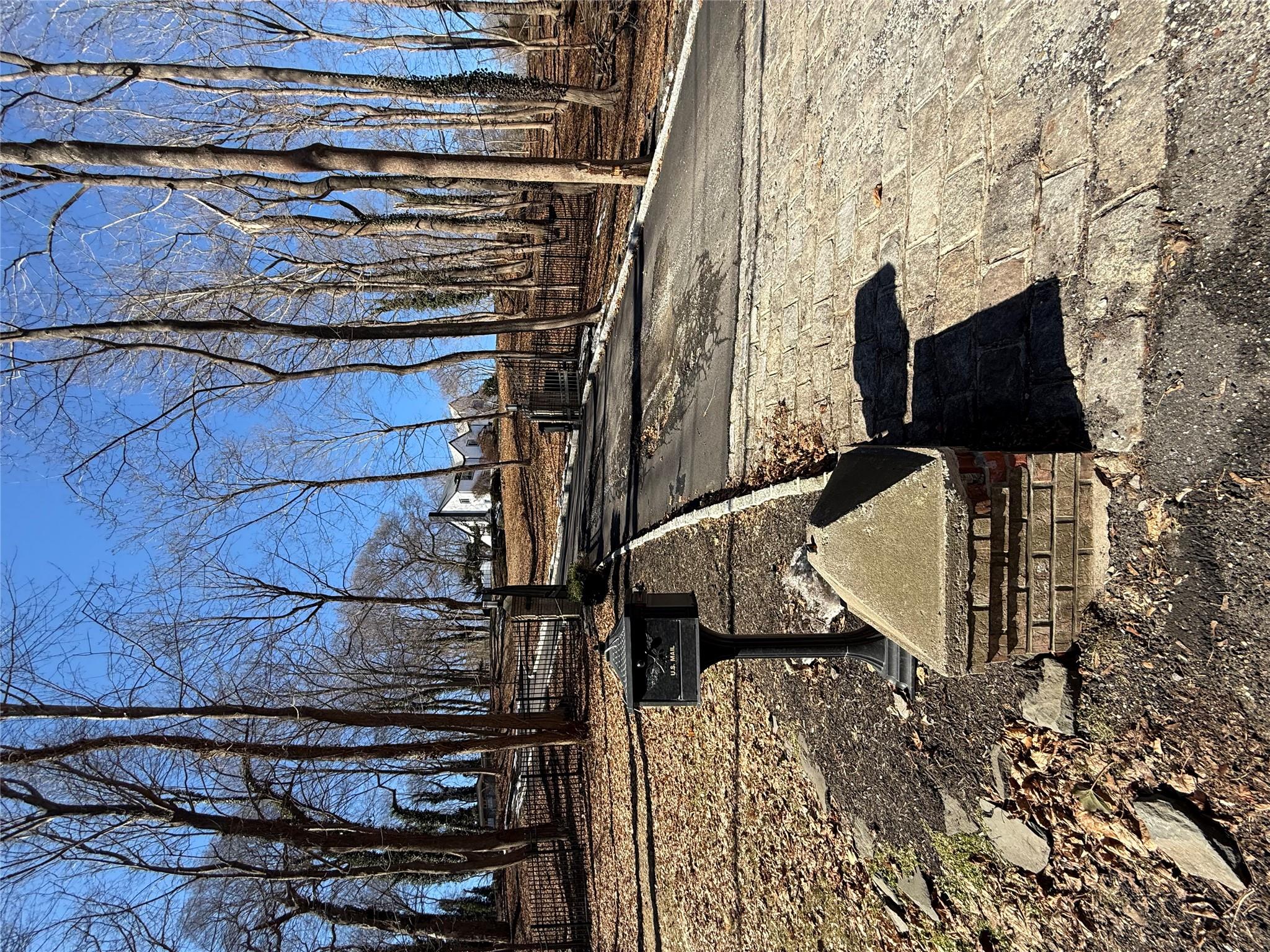 15 Fresh Pond Road, Northport, NY 11768