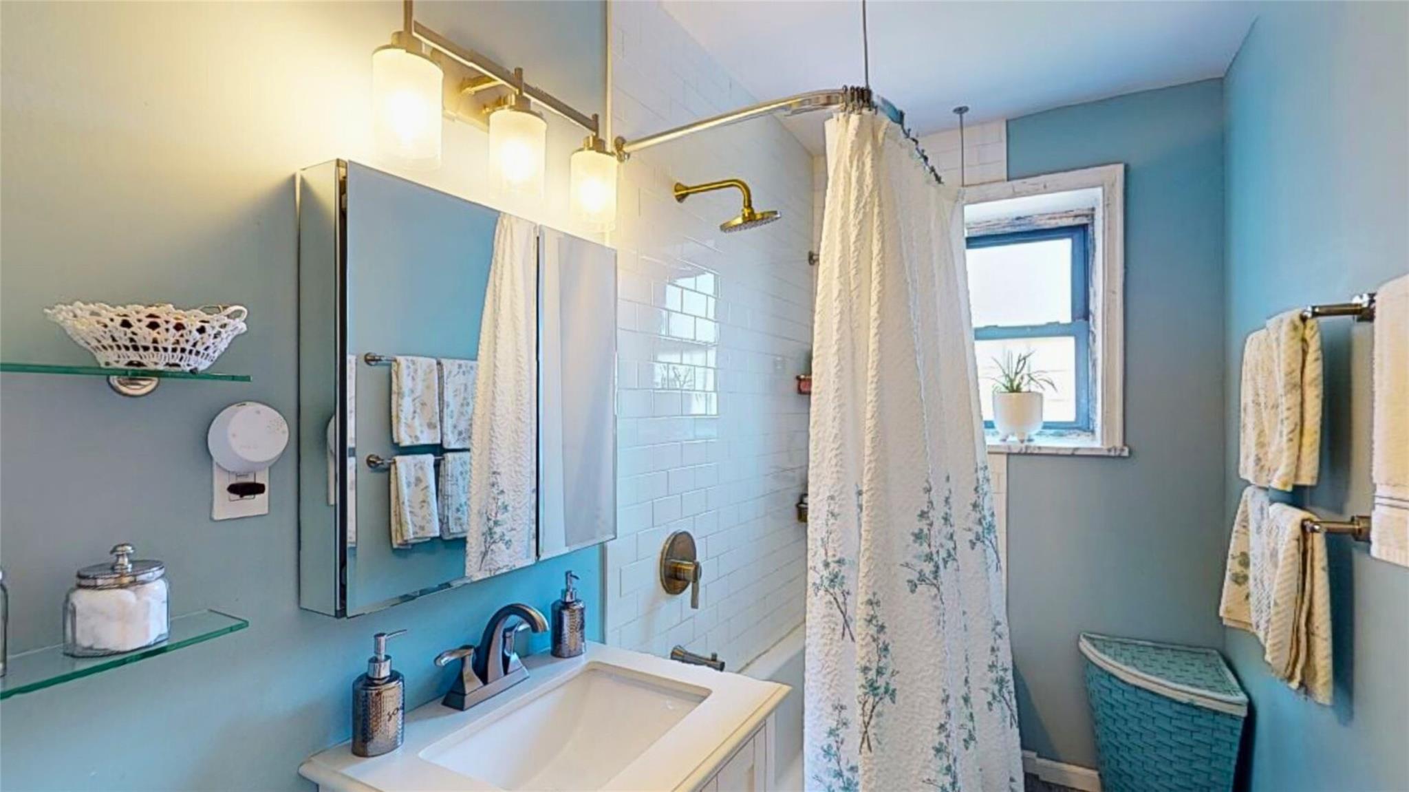 48-01 42nd Street # 5D, Sunnyside, NY 11104