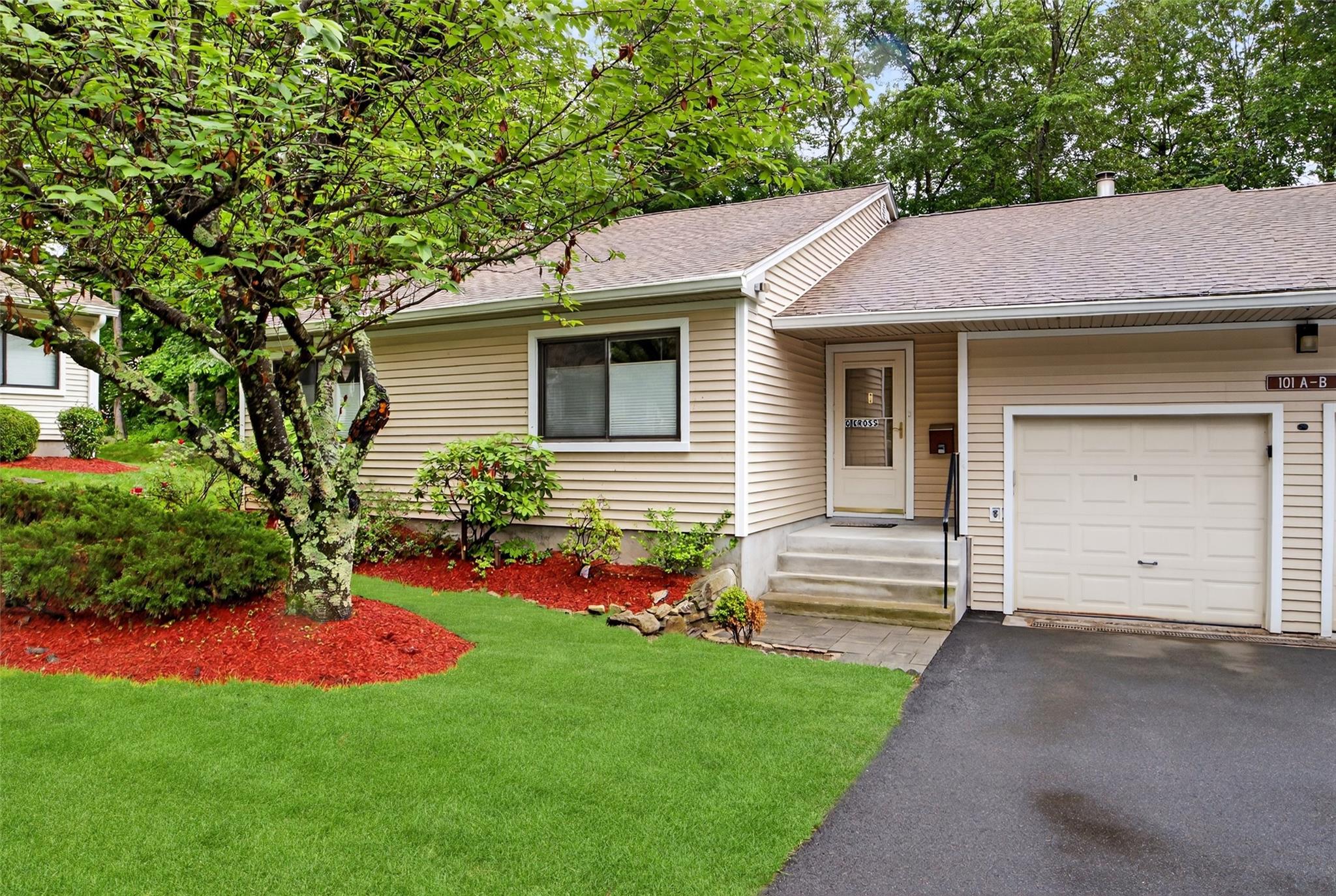 101 Village Road # A, Yorktown Heights, NY 10598