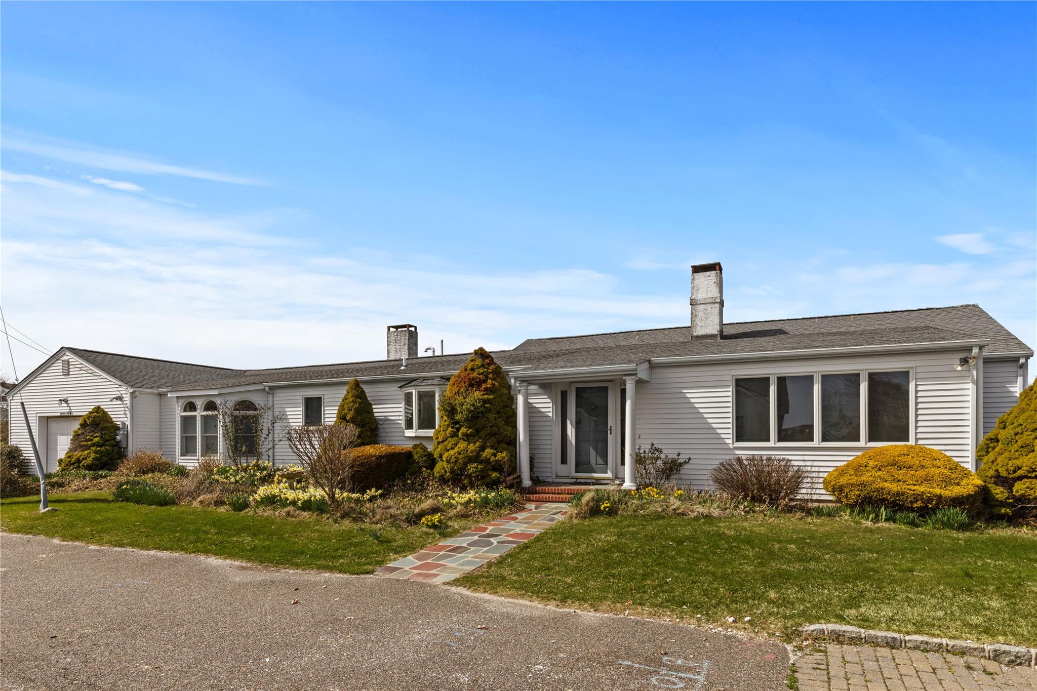 855 Old Salt Road, Mattituck, NY 11952