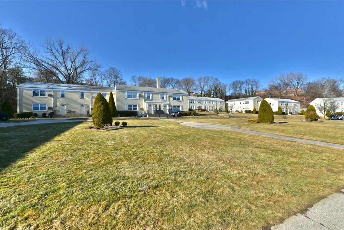 251-05 71st Road # 05, Bellerose, NY 11426