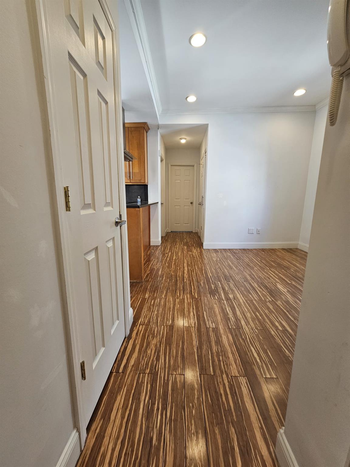 21-15 33 Street # 4G, Astoria, NY 11105