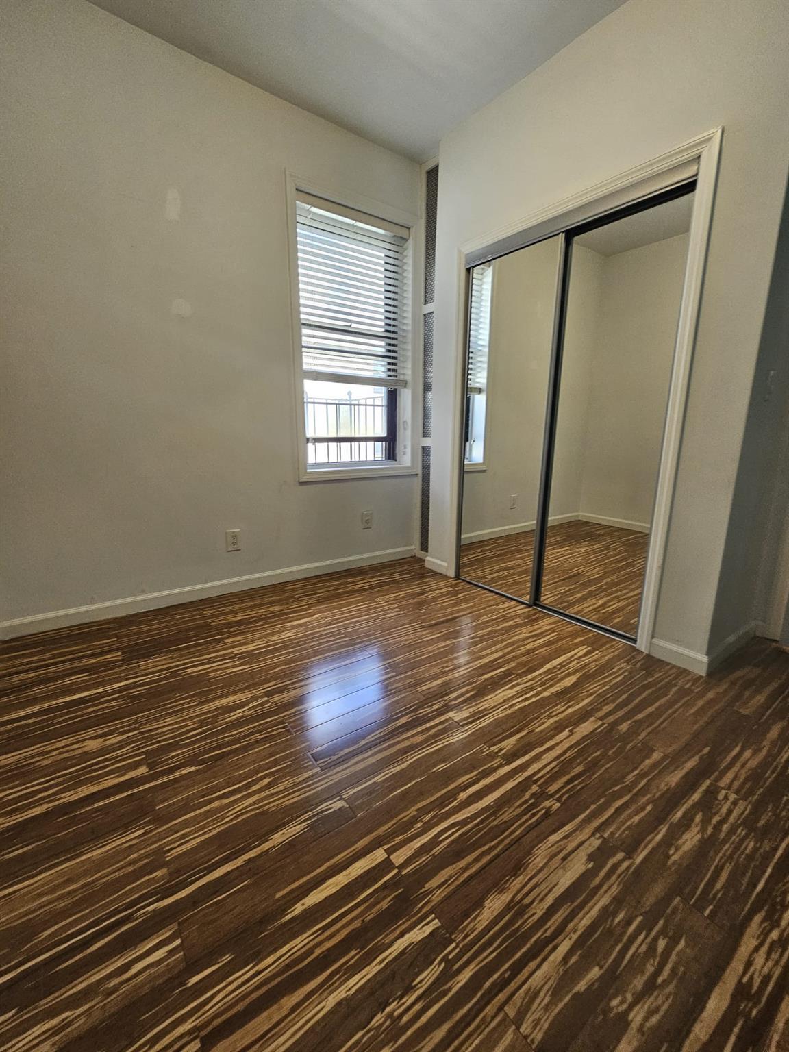 21-15 33 Street # 4G, Astoria, NY 11105