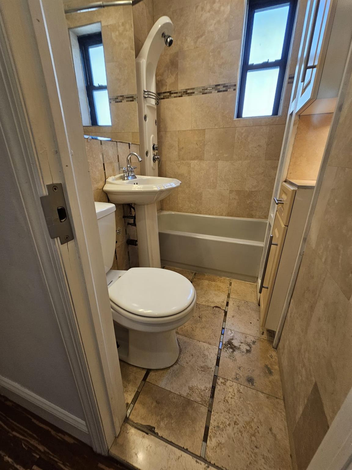 21-15 33 Street # 4G, Astoria, NY 11105