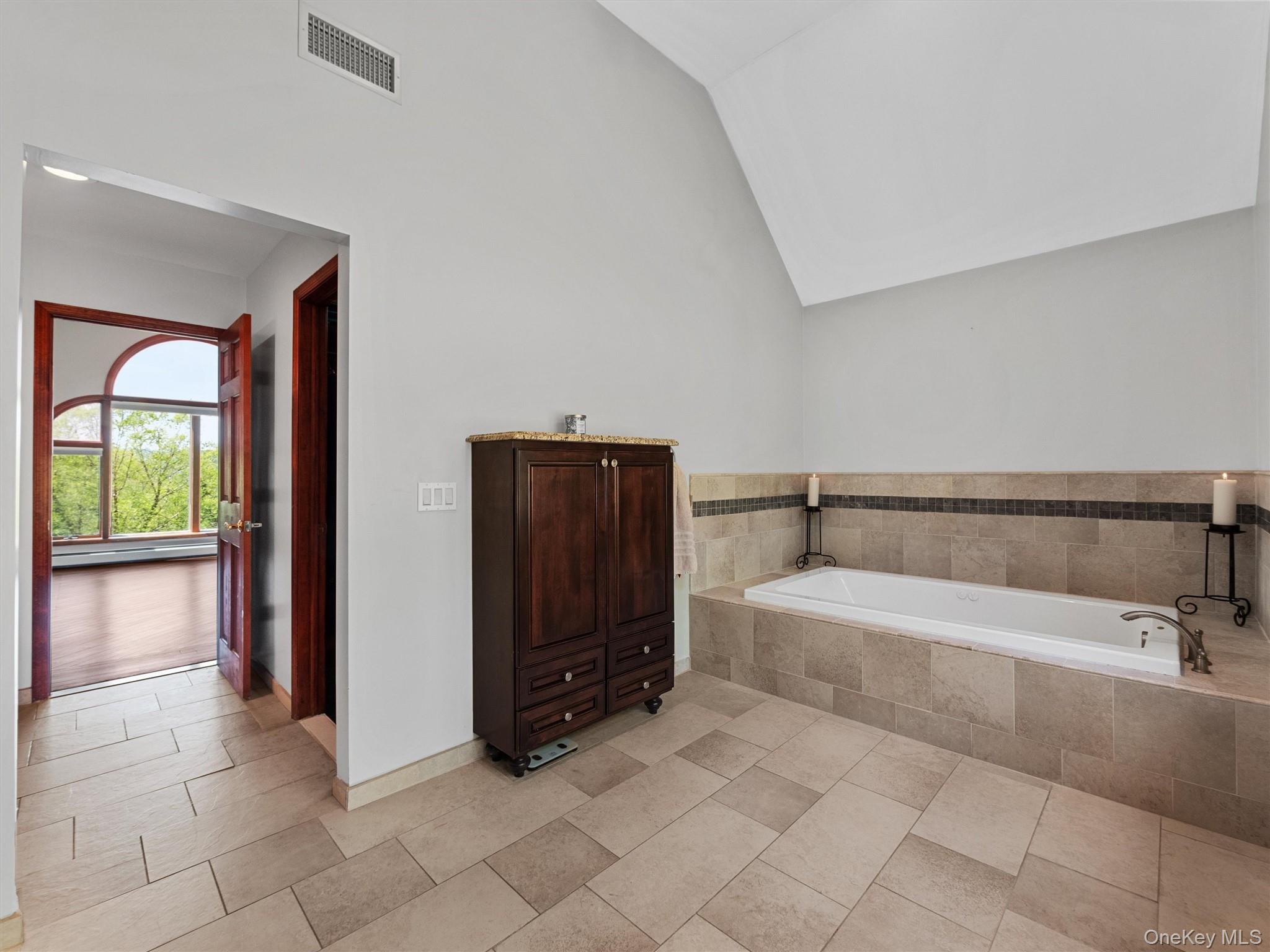 24 Table Rock Road, Tuxedo Park, NY 10987