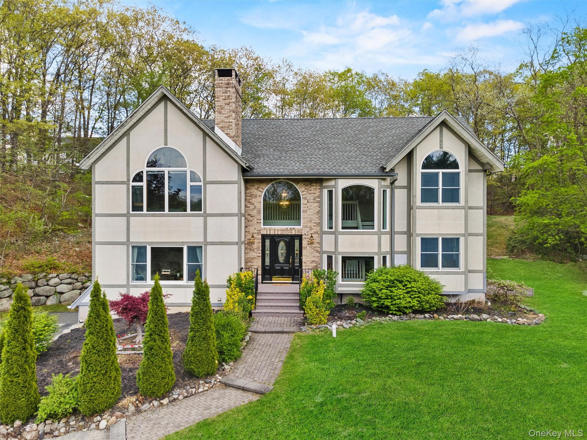 24 Table Rock Road, Tuxedo Park, NY 10987