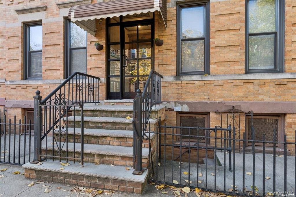 70-30 65th Place, Glendale, NY 11385