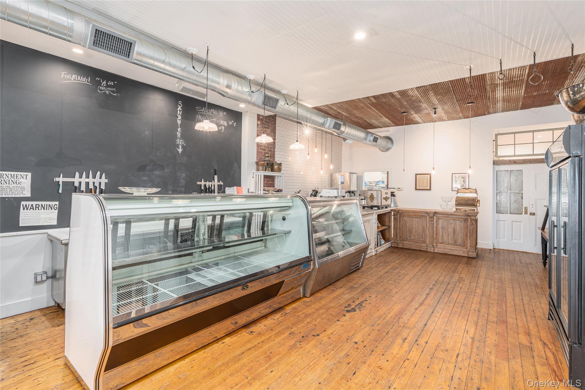 19 Front Street, Greenport, NY 11944