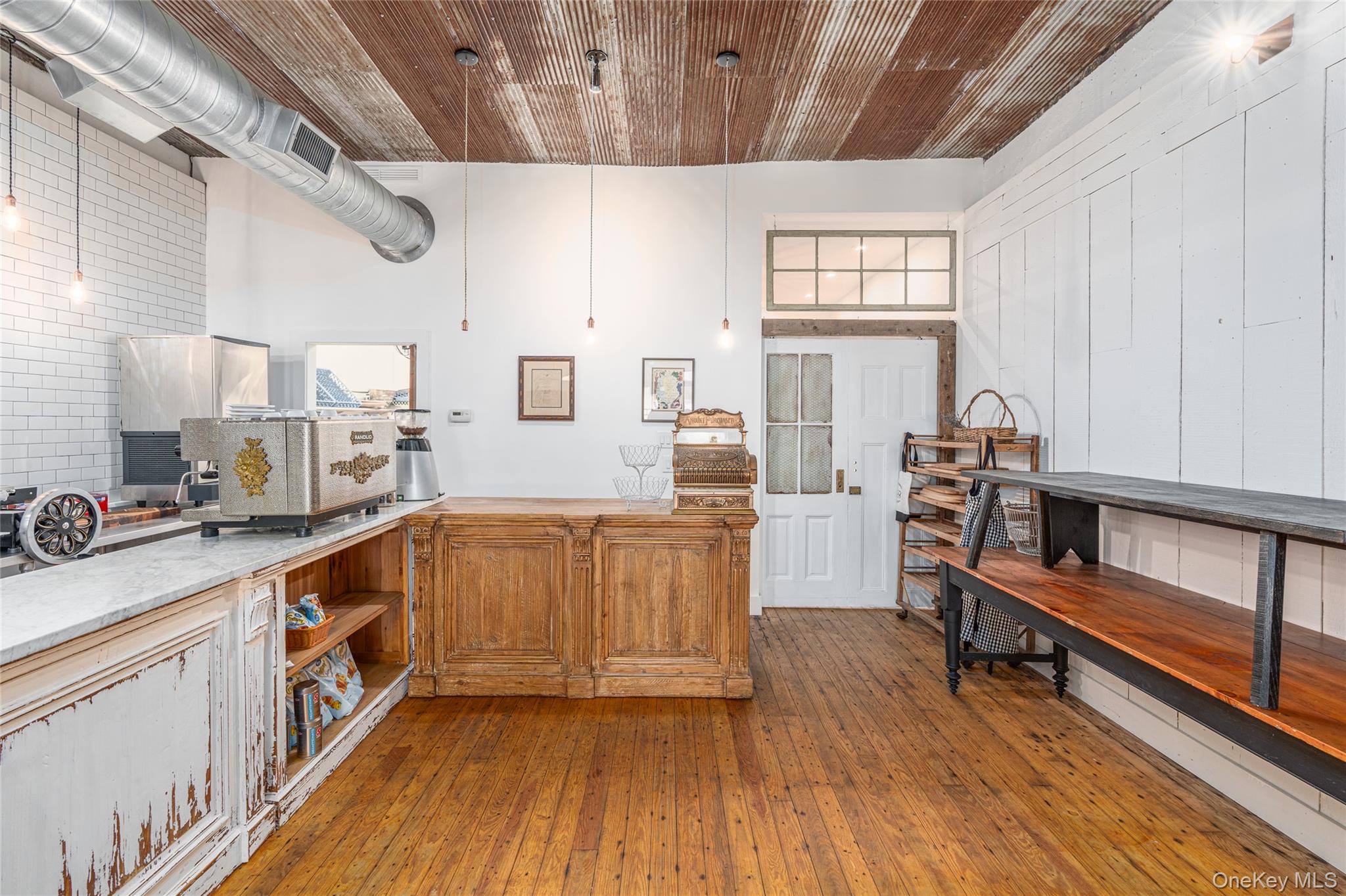 19 Front Street, Greenport, NY 11944