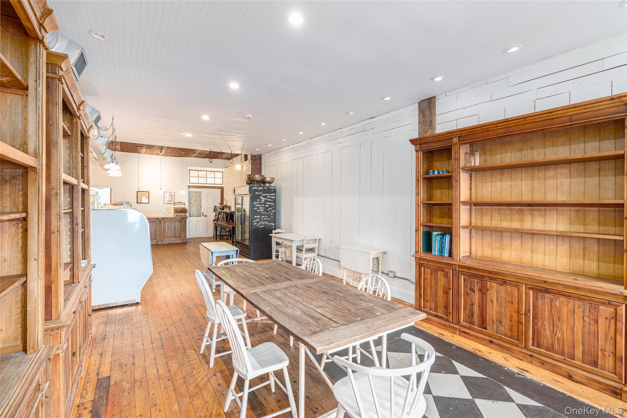 19 Front Street, Greenport, NY 11944