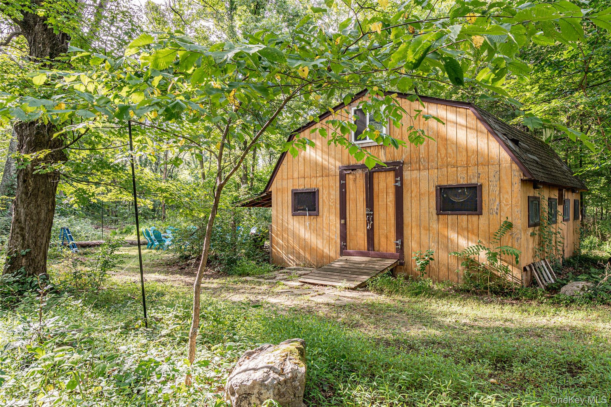 37 Patricia Drive, Pleasant Valley, NY 12569