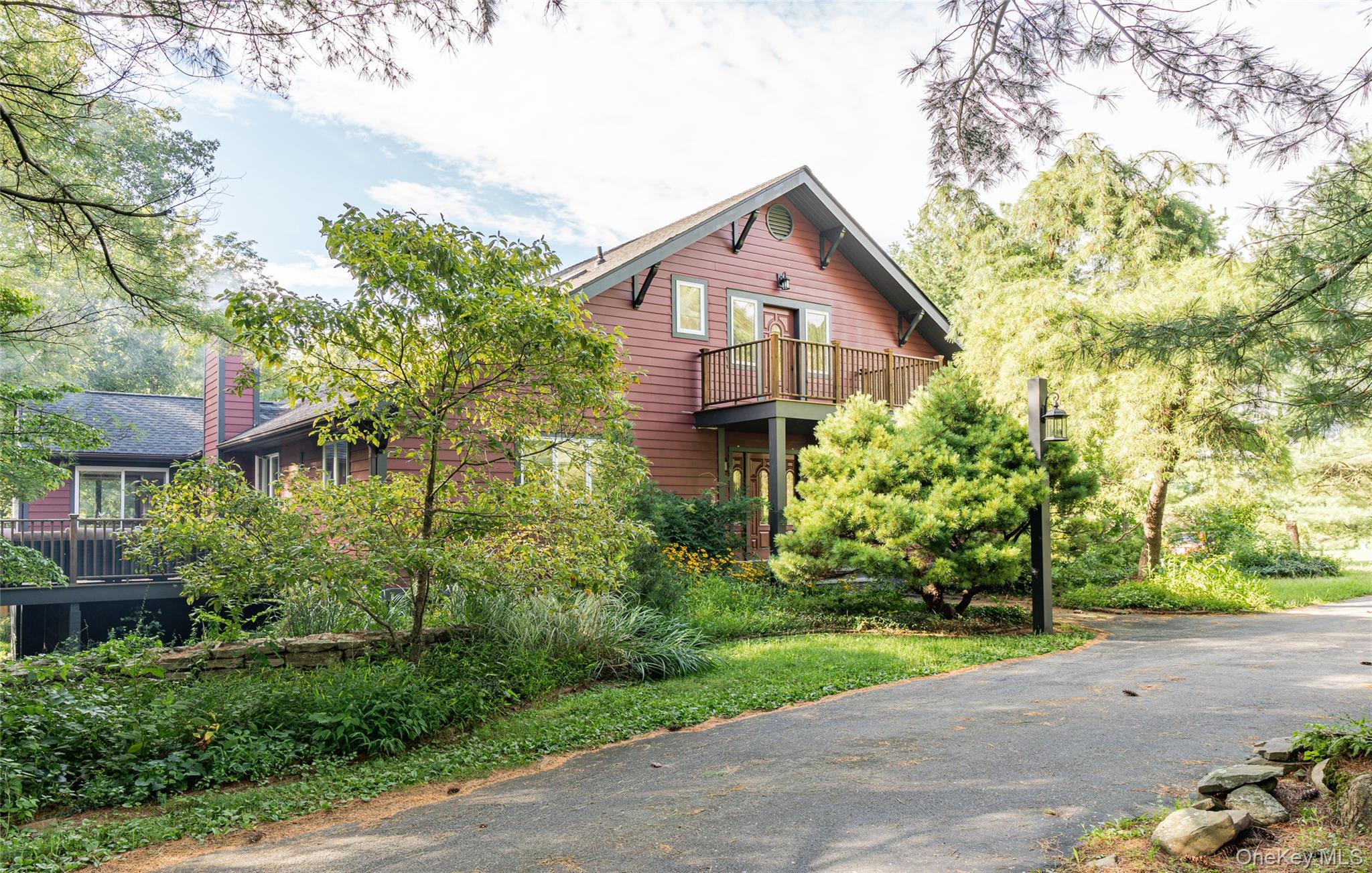 37 Patricia Drive, Pleasant Valley, NY 12569