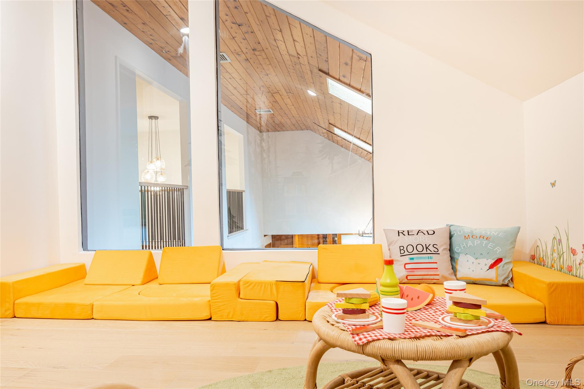 37 Patricia Drive, Pleasant Valley, NY 12569