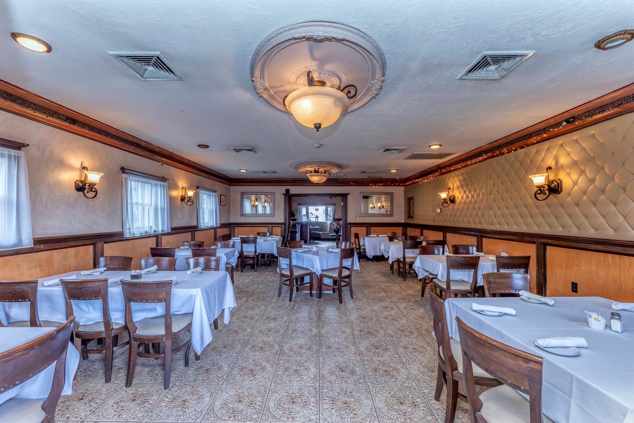 812 Ulster Avenue, Kingston, NY 12401