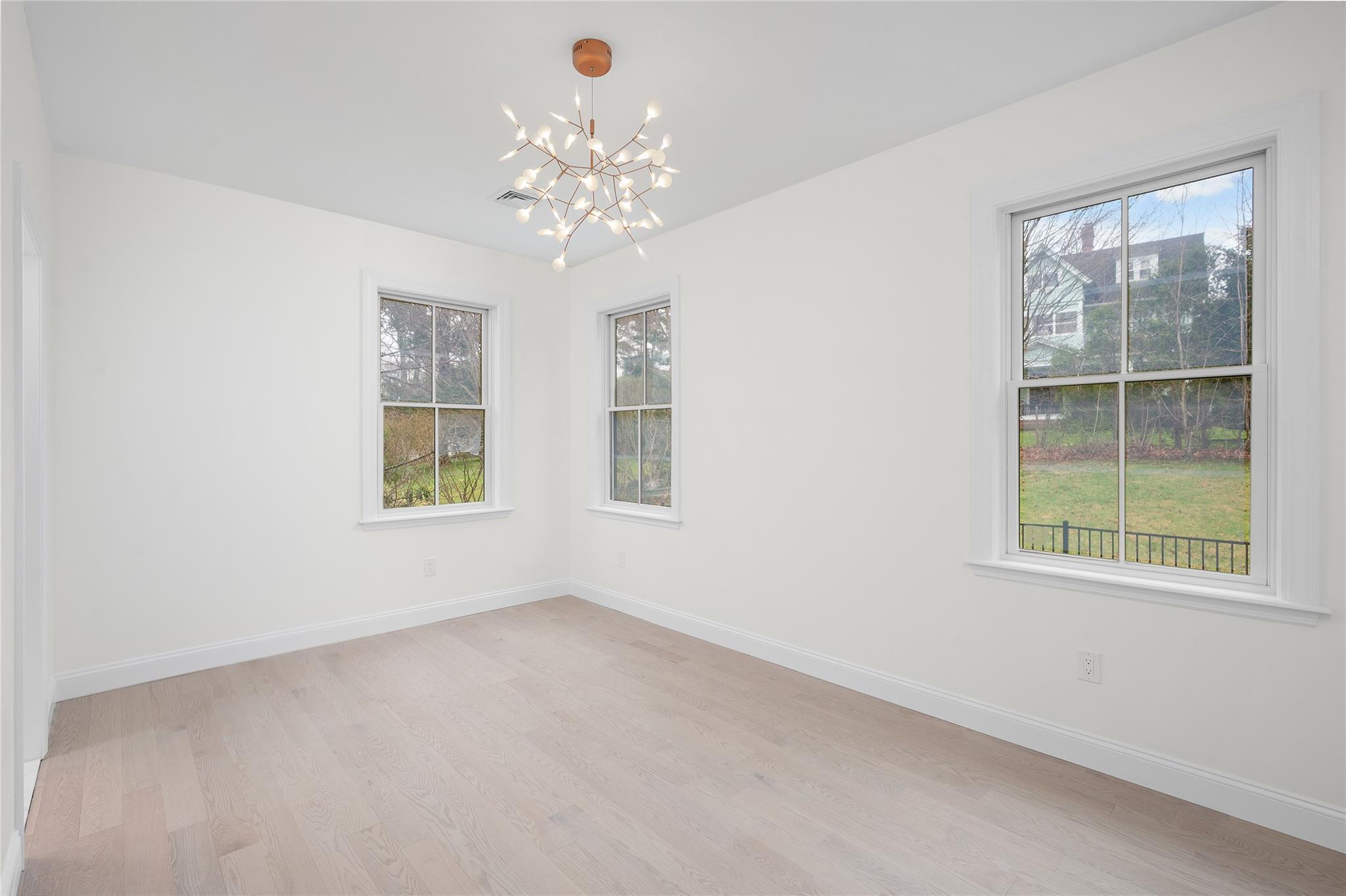 44 Church Lane, Scarsdale, NY 10583