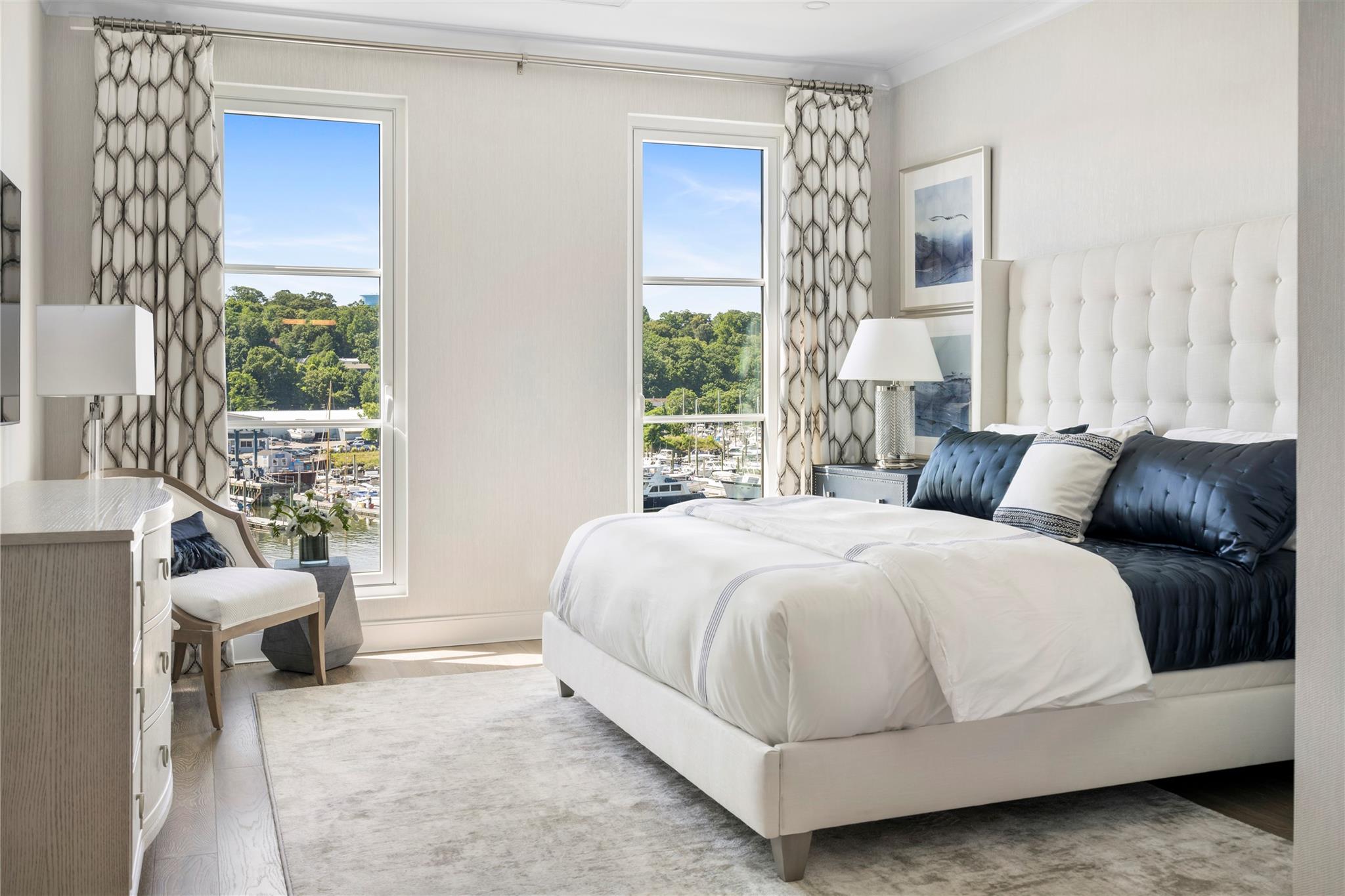 100 Garvies Point Road # 1211, Glen Cove, NY 11542