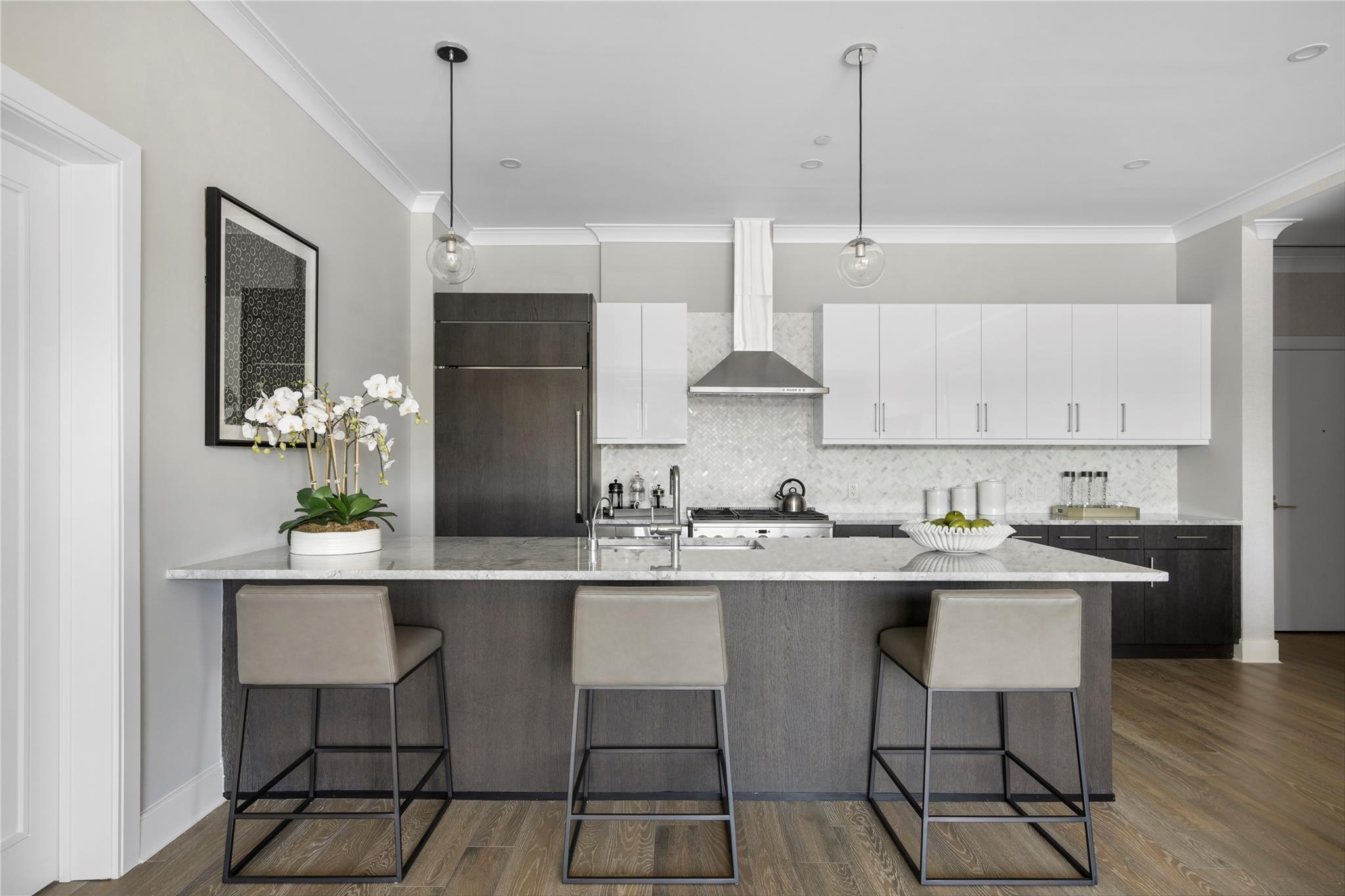 100 Garvies Point Road # 1211, Glen Cove, NY 11542