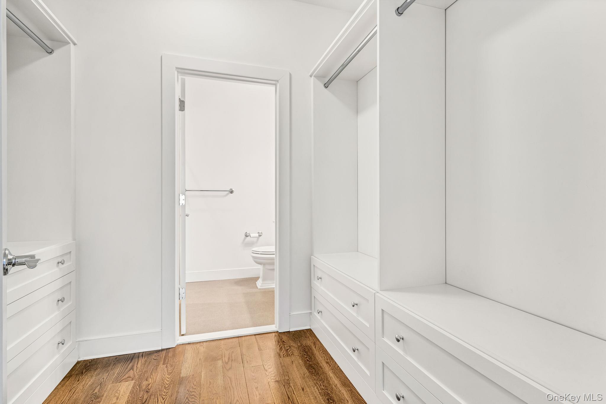 21 Honeysuckle Lane, Rye Brook, NY 10573