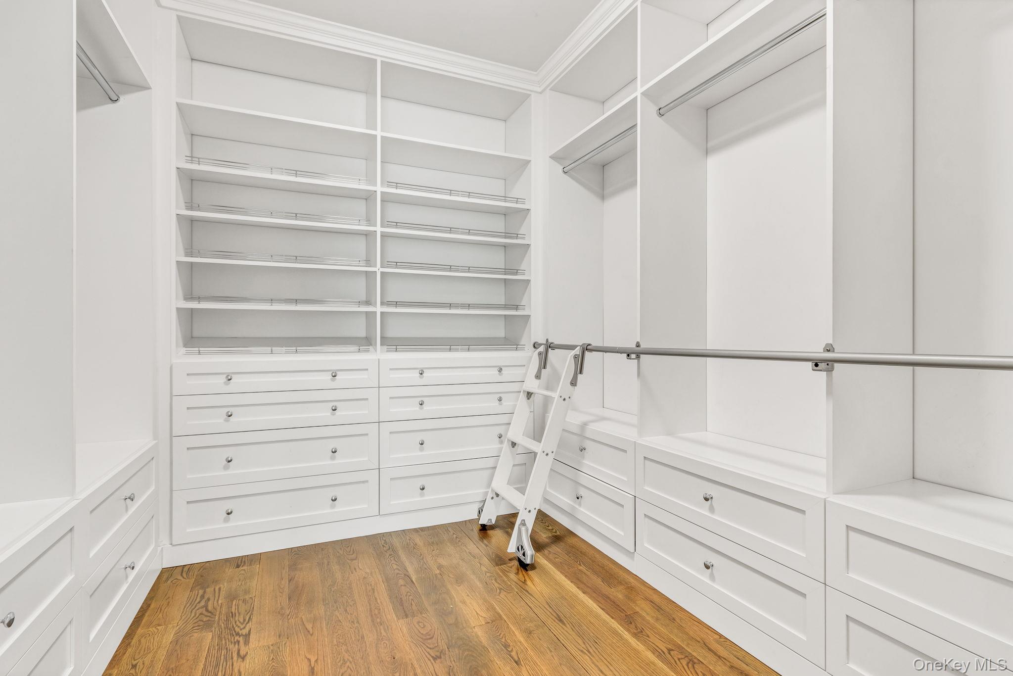 21 Honeysuckle Lane, Rye Brook, NY 10573