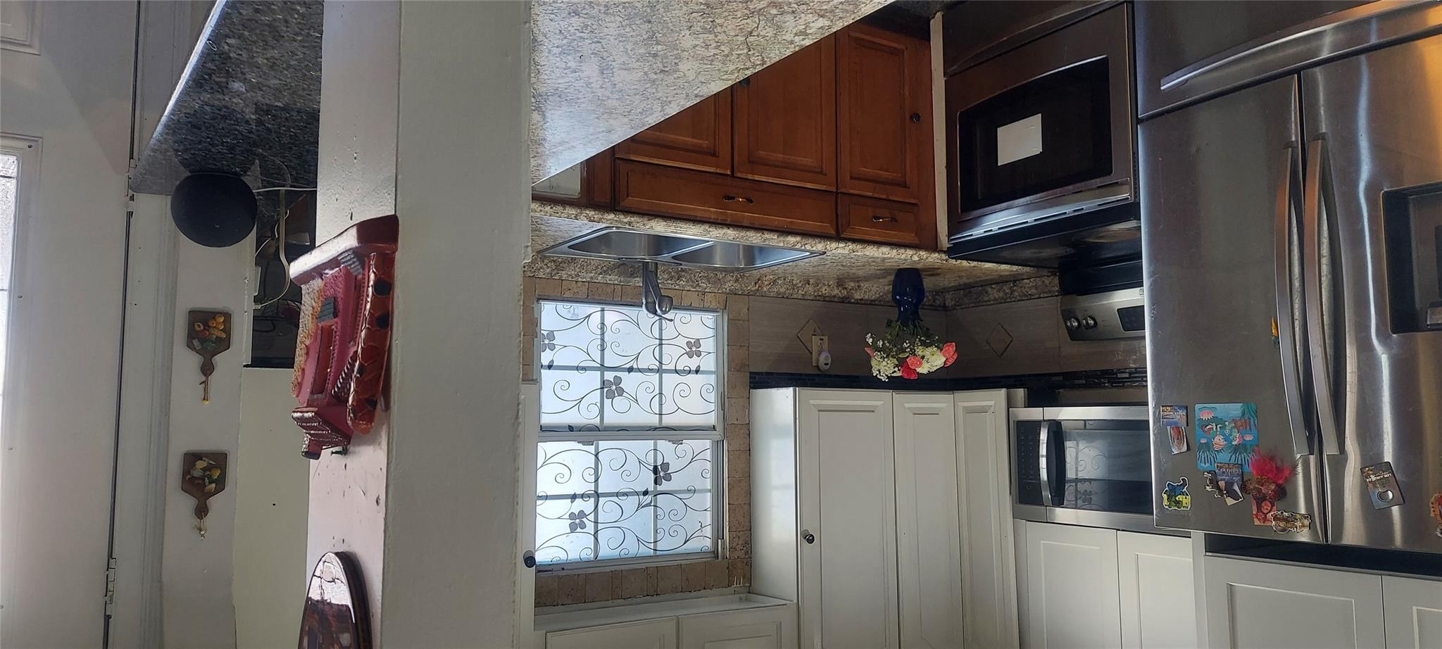 808 Franklin Avenue, Valley Stream, NY 11580
