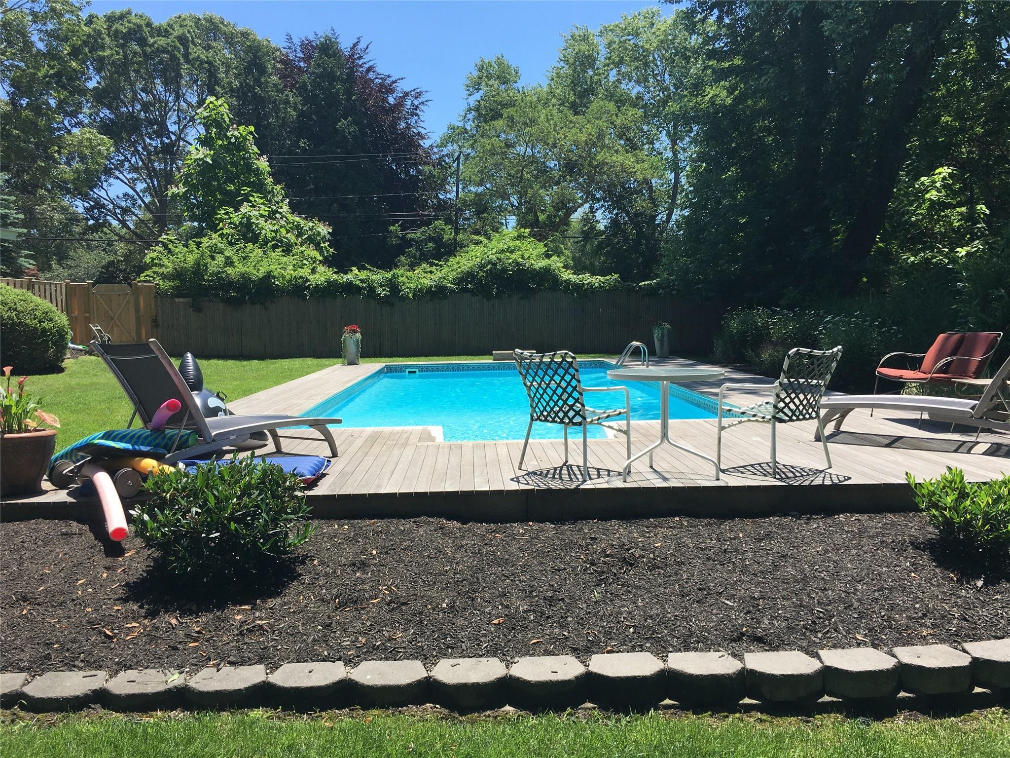 96 South Road, Westhampton, NY 11977