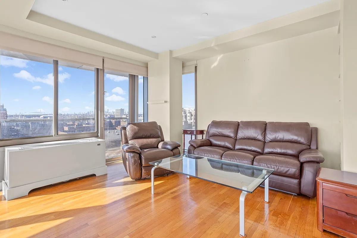 4235 Main Street # 8A, Flushing, NY 11355