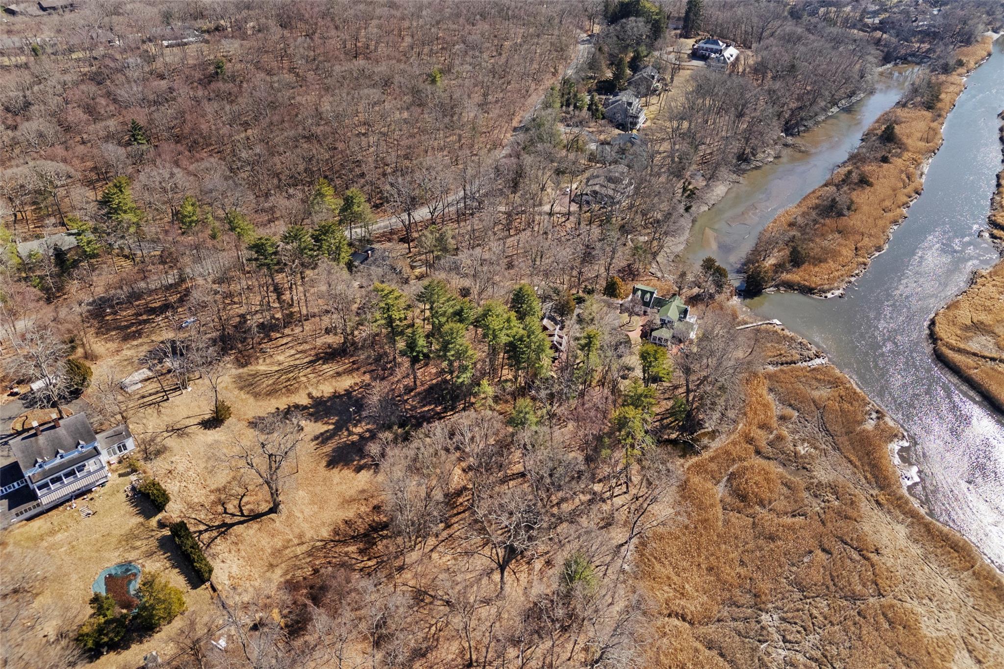 326A Nissequogue River Road, Saint James, NY 11780