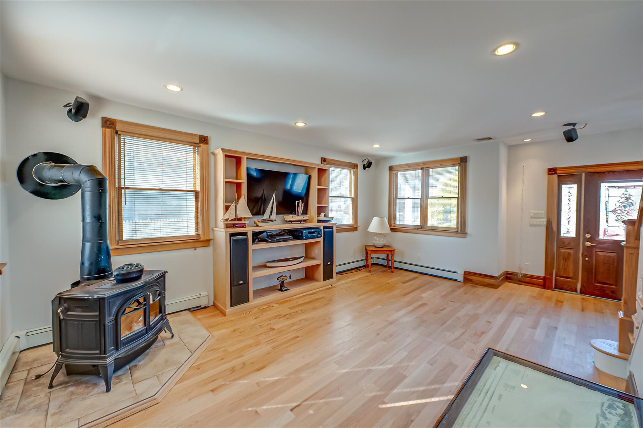 36 Spruce Street, Islip, NY 11751