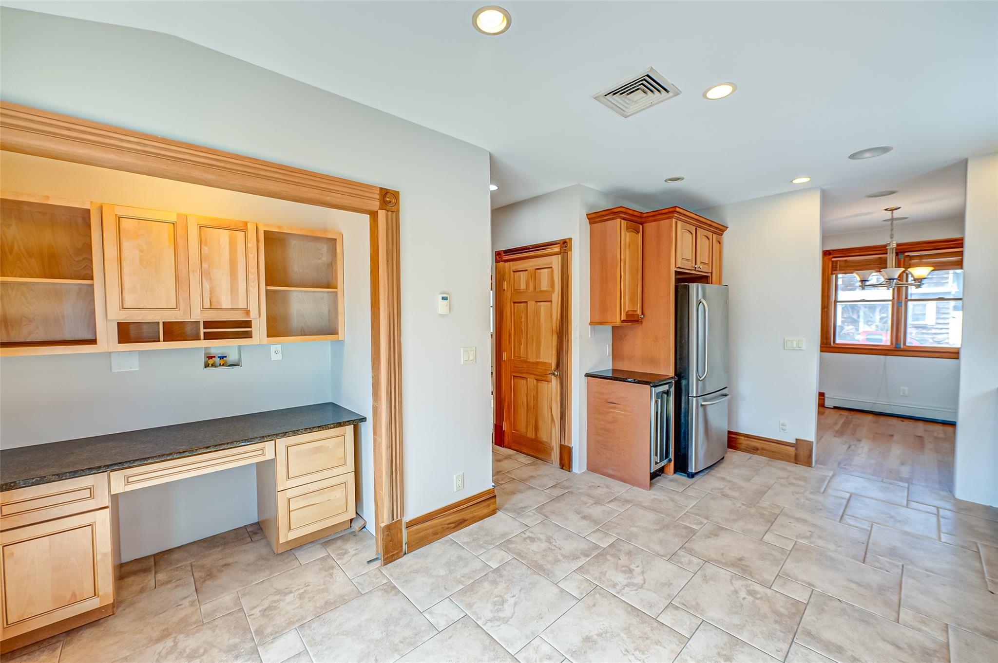 36 Spruce Street, Islip, NY 11751