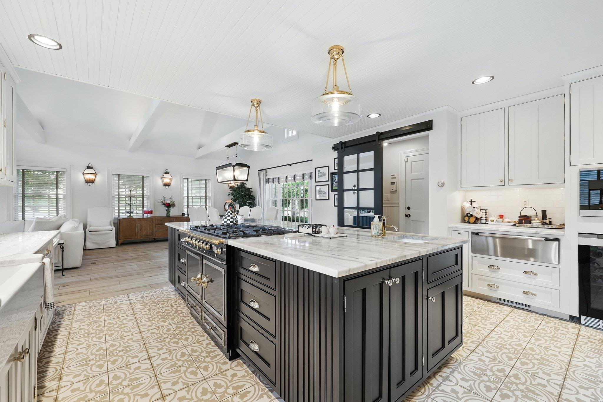 16 State School Road, Warwick, NY 10990