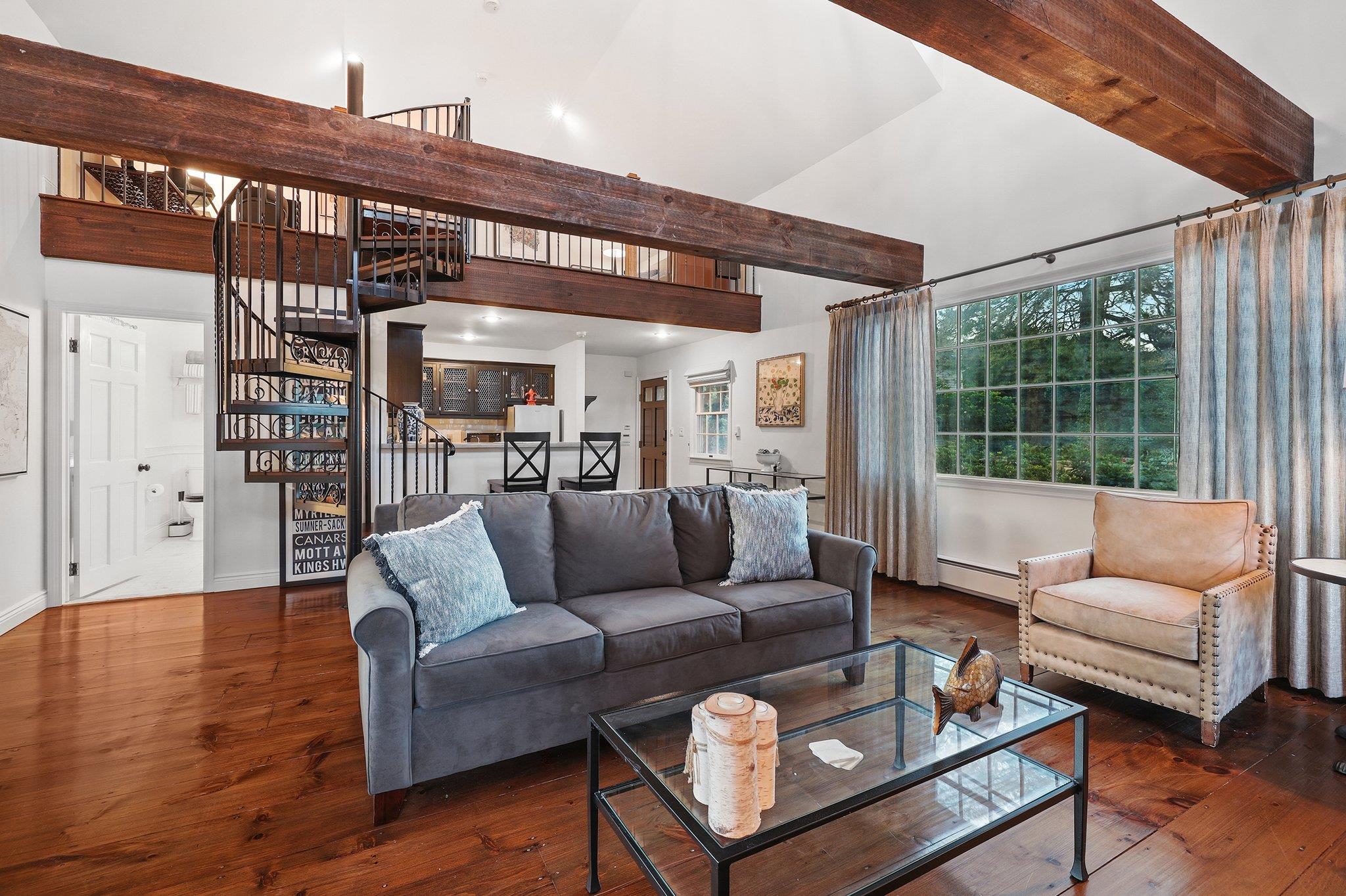 16 State School Road, Warwick, NY 10990