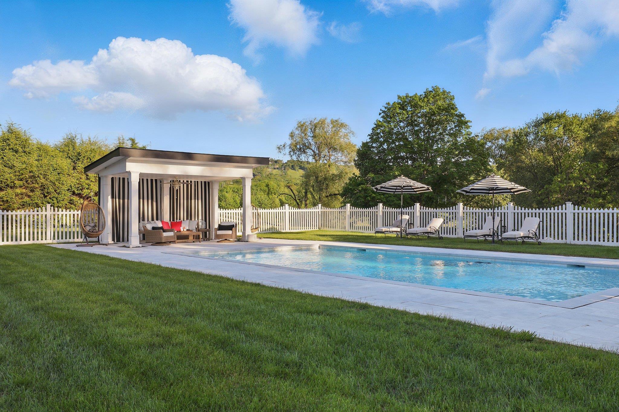 16 State School Road, Warwick, NY 10990