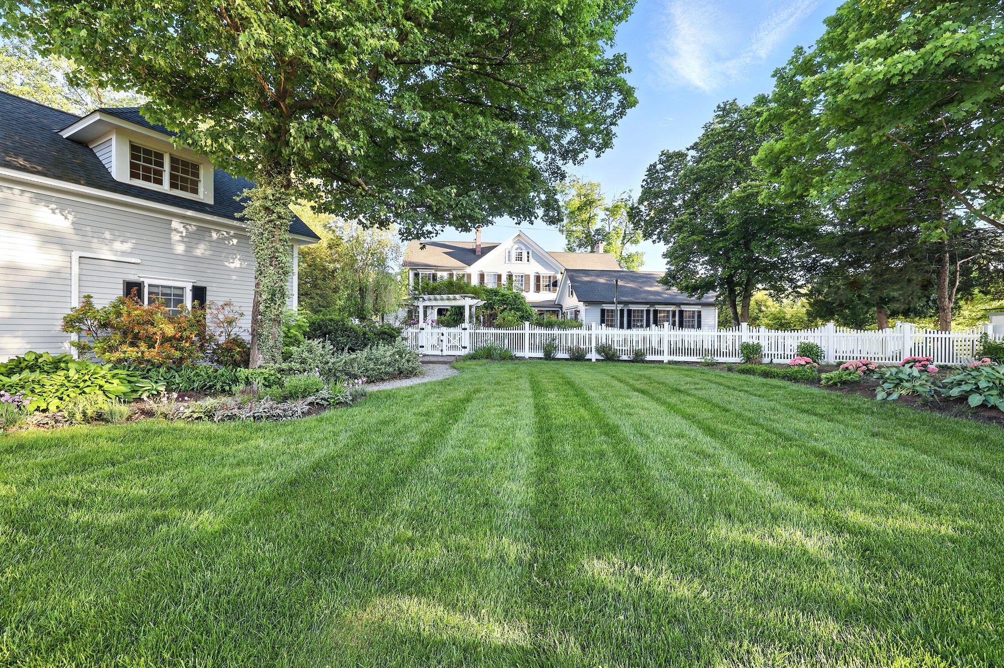 16 State School Road, Warwick, NY 10990