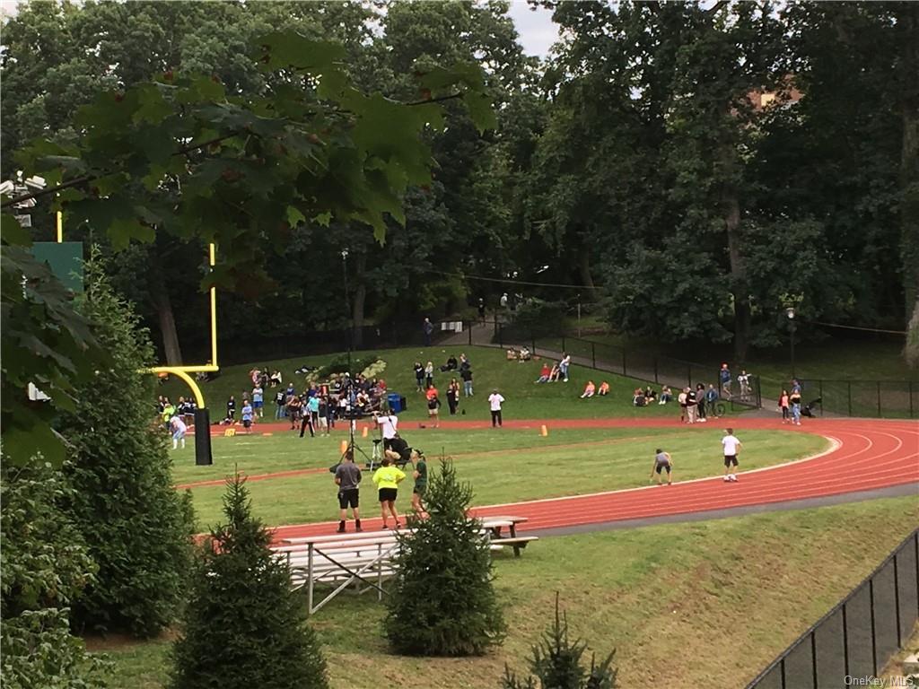 555 Broadway Avenue # 1H, Hastings-on-Hudson, NY 10706