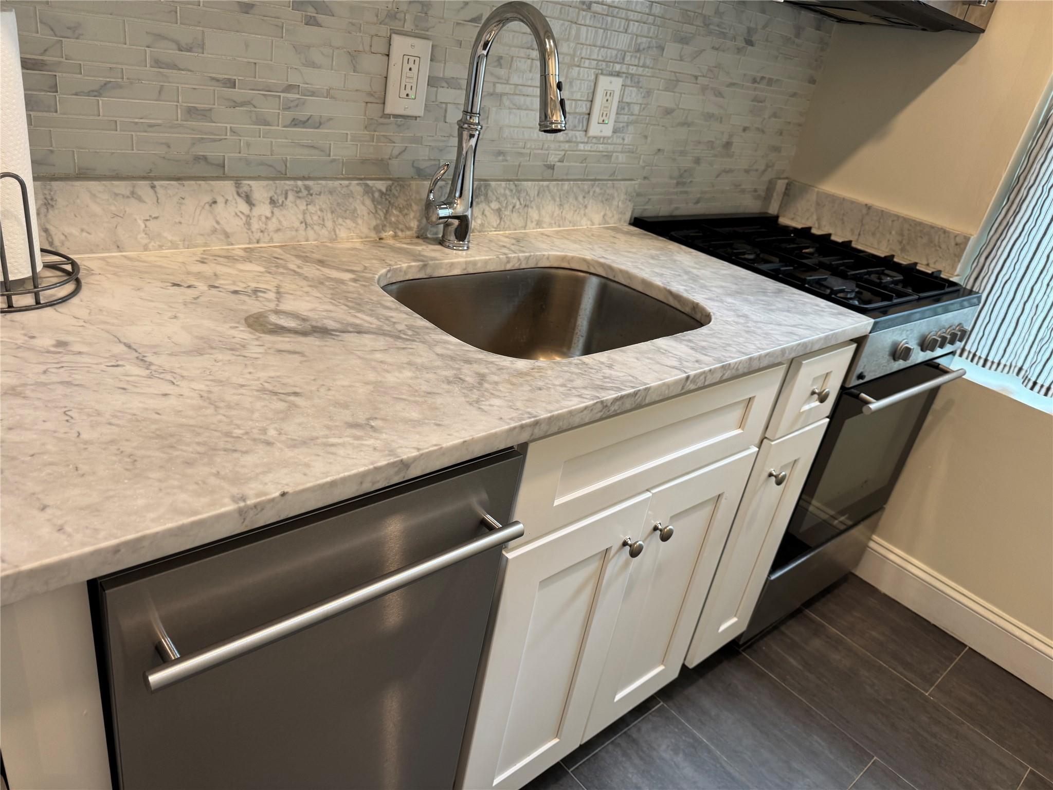 555 Broadway Avenue # 1H, Hastings-on-Hudson, NY 10706